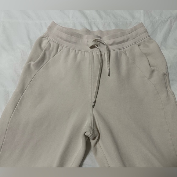 Lululemon Scuba HR joggers - Picture 4 of 14